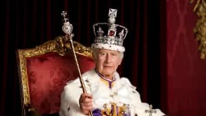A re Carlo è stato diagnosticato un tumore, il comunicato di  Buckingam Palace