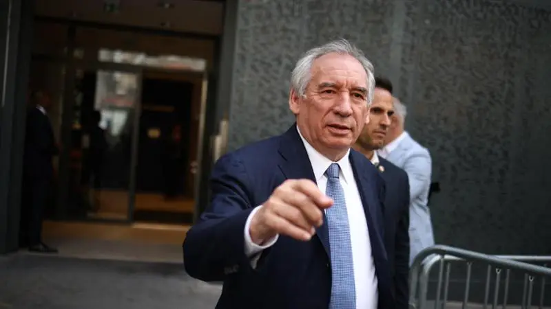 Francia, il nuovo primo ministro è Francois Bayrou