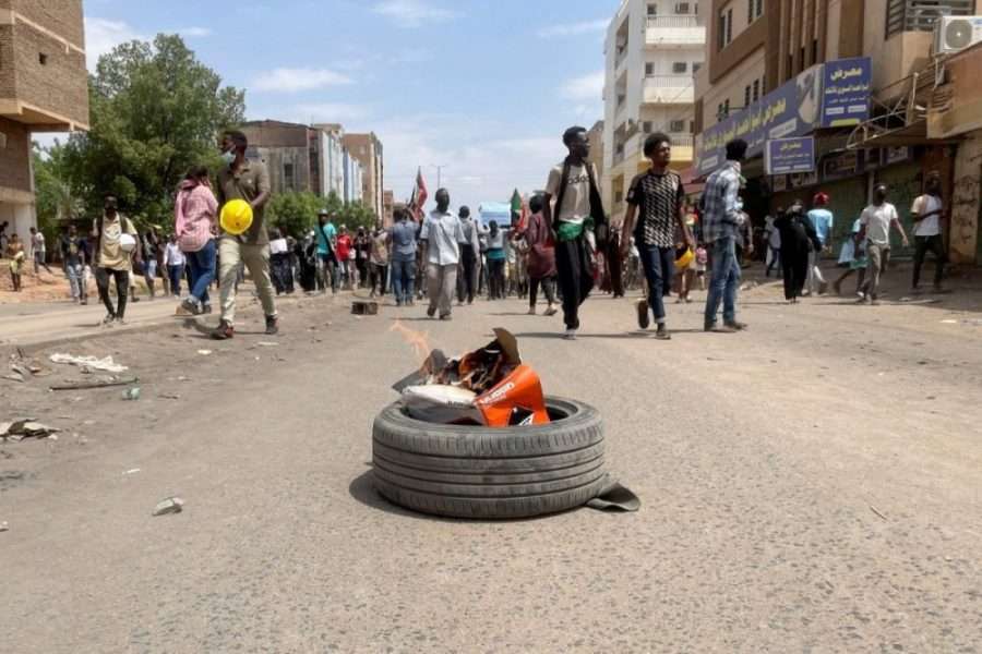 Sudan: le proteste continuano, decine di vittime