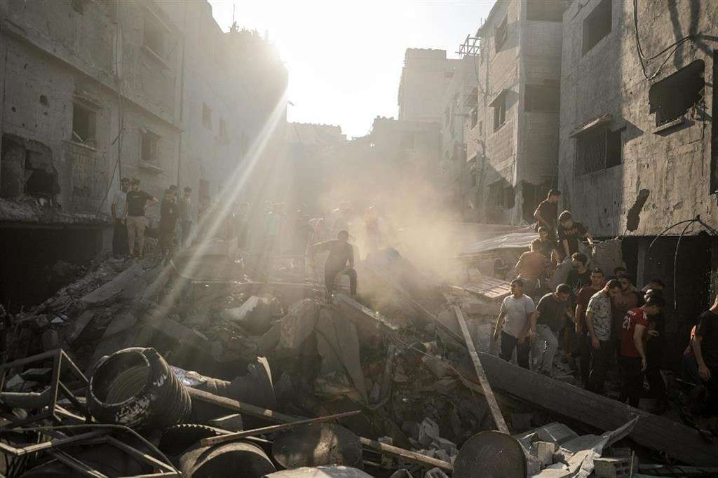Gaza, Hamas apre sul rilascio degli ostaggi. Si continua a lavorare all’accordo, Blinken in Israele