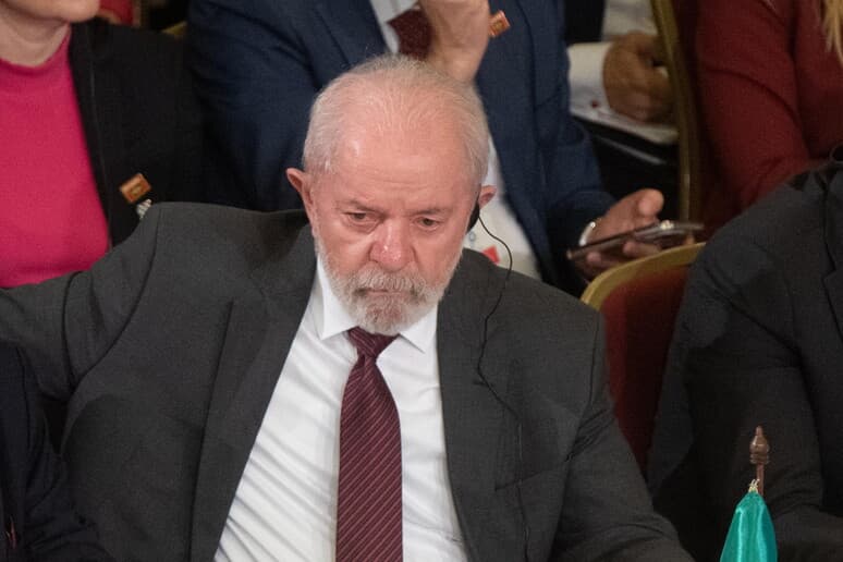Brasile, Lula operato per emoraggia intracranica