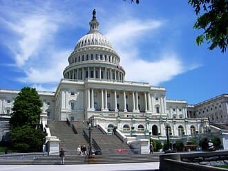 Il Senato americano ha bloccato una legge che limitava i poteri di Trump