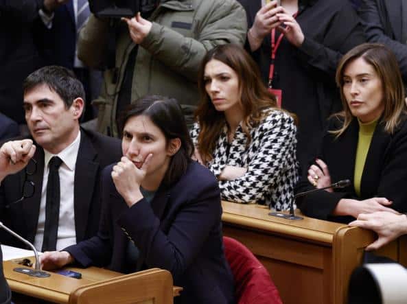 Acceso dibattito in Aula: Il Caso Almasri Divide il Parlamento