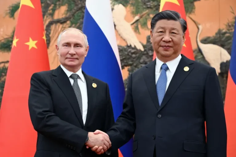 Putin e Xi: "Cina e Russia modello per le relazioni internazionali"