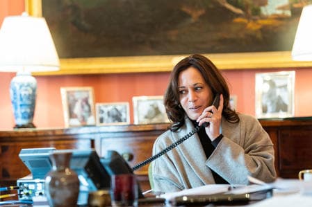 Usa 2024, Kamala Harris contestata durante i comizi dagli attivisti pro-palestina