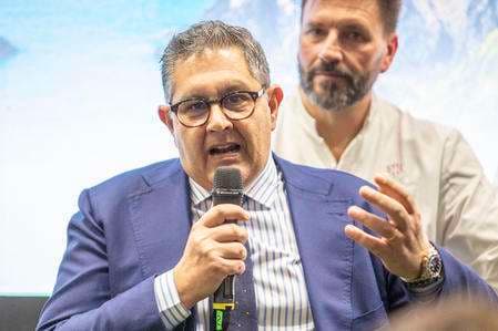 Liguria: Toti è accusato anche di falso, Cozzani ha negato le accuse e annunciato le sue dimissioni