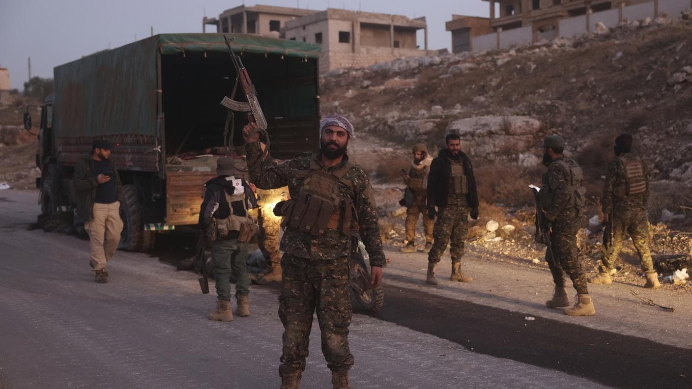 Siria,  Aleppo cade nuovamente sotto il controllo dei ribelli
