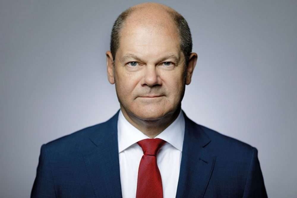 Germania, Olaf Scholz è il nuovo cancelliere: si chiude così l’era Merkel
