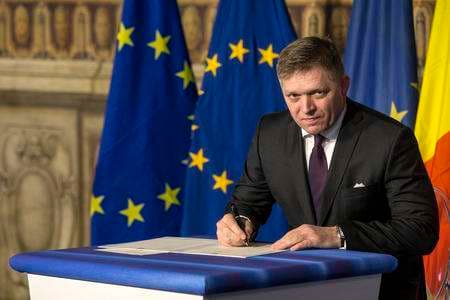 Slovacchia, il premier Fico è stato nuovamente operato. I medici: “Condizioni molto gravi”