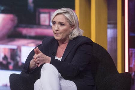Francia, alla vigilia delle elezioni. Le Pen: “Impediremo a Kiev di utilizzare armi francesi”