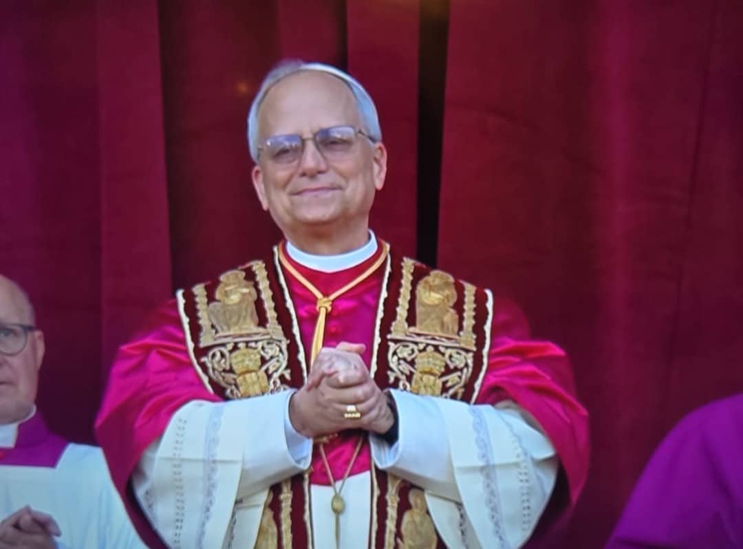 Ecco Leone XIV. Le sue prime parole "La pace sia con tutti voi...aiutateci a costruire ponti"